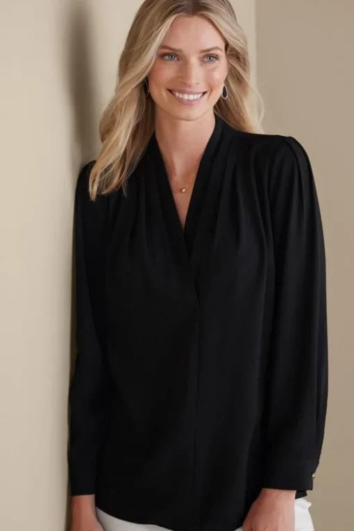 Akira Blouse