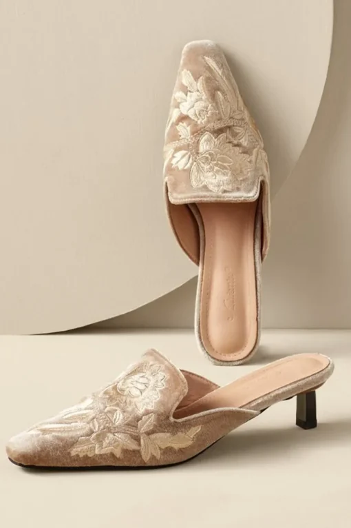 Carolina Embroidered Mule
