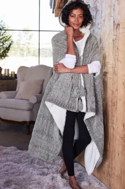 Chenille Sherpa Wearable Throw