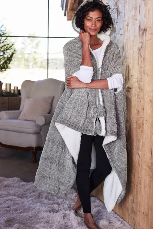 Chenille Sherpa Wearable Throw