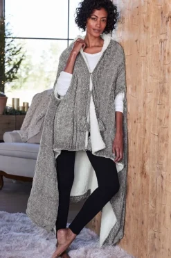 Chenille Sherpa Wearable Throw