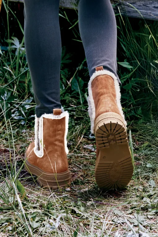 Diba True Temperature Shearling Boots