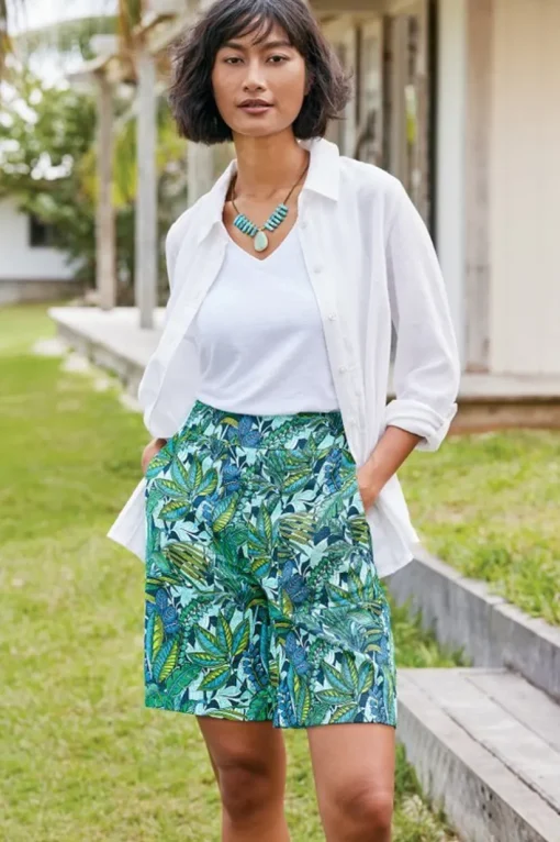 Flavia Linen Blend Shorts