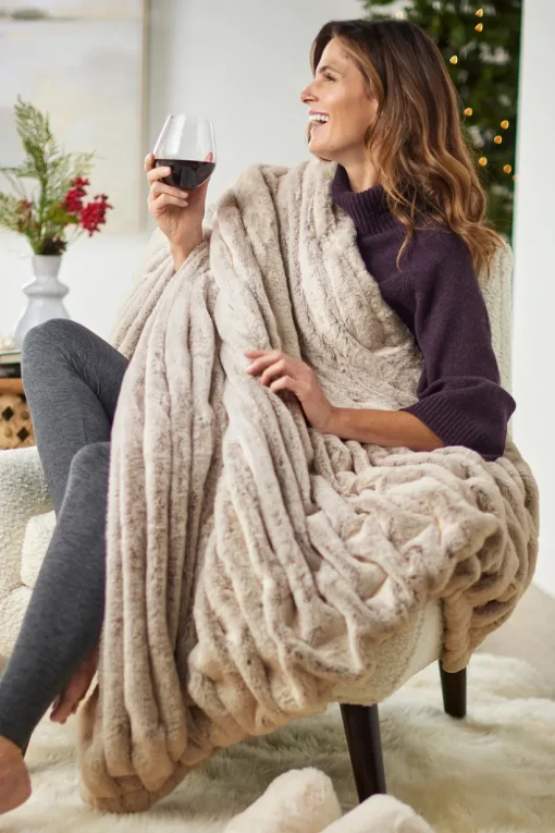 La Parisienne Faux Fur Throw