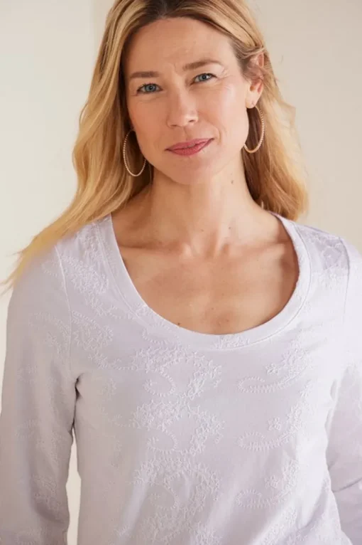 Linnea Embroidered 3/4 Sleeve Tee