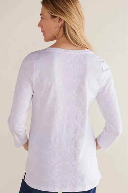 Linnea Embroidered 3/4 Sleeve Tee