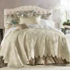 Marguerite Scalloped Quilt