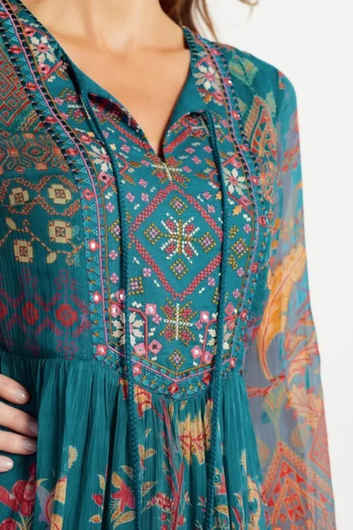 Mirapani Dress