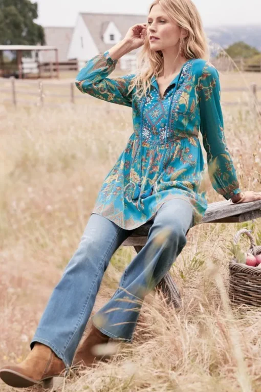 Mirapani Tunic
