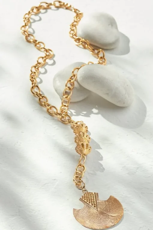 Pacha Pendant Necklace