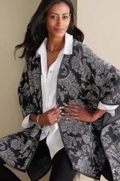 Rian Jacquard Ruana