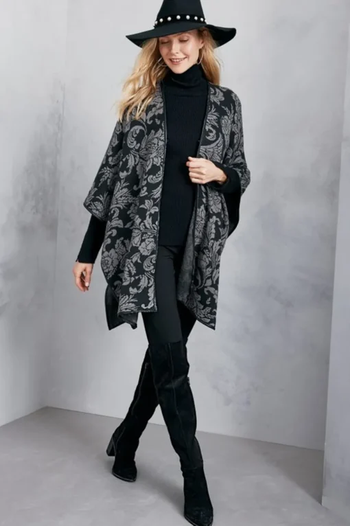 Rian Jacquard Ruana