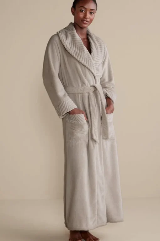 Royal Plush Robe