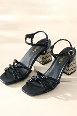 Seychelles Cater To You Sandal