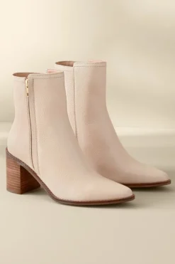 Seychelles Desirable Boot