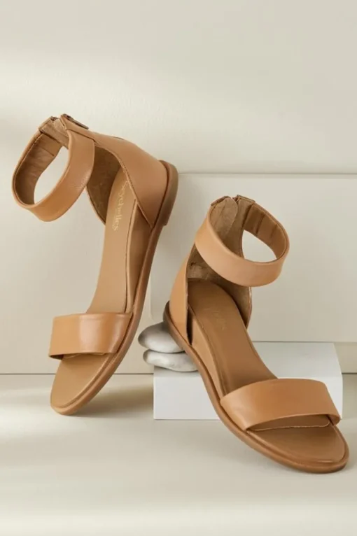 Seychelles Honeysuckle Sandal