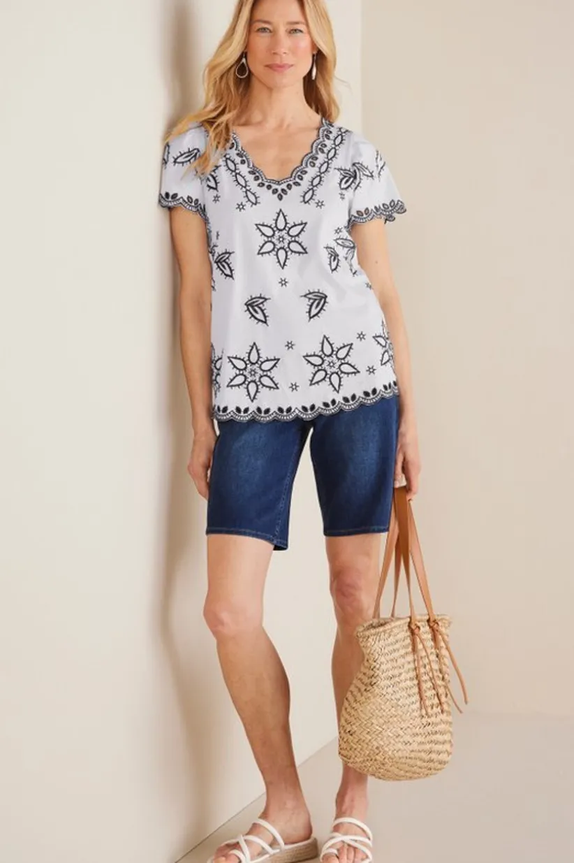 Teres Embroidered Tee