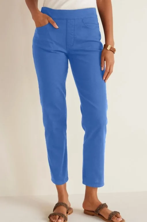 The Ultimate Denim Pull-On Crop