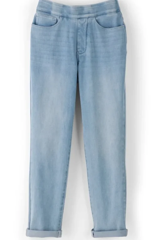 The Ultimate Denim Pull-On Crop