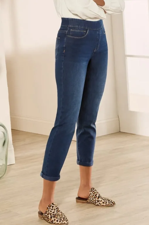 The Ultimate Denim Pull-On Crop