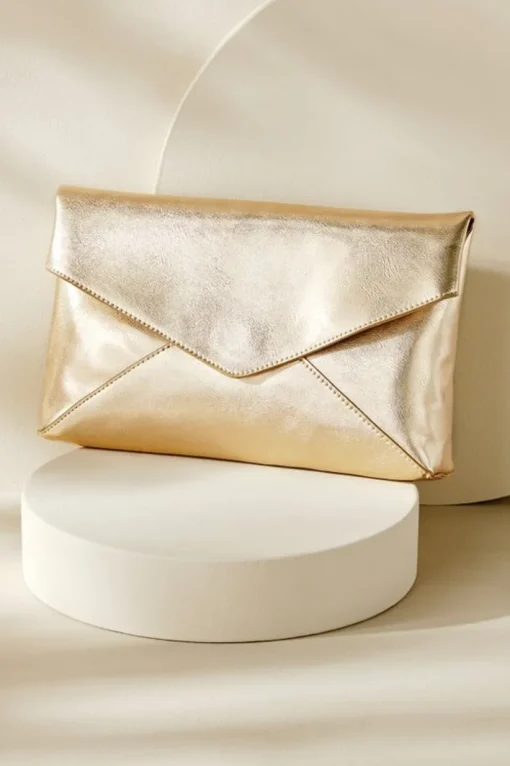 Tindra Envelope Clutch