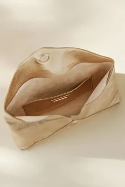 Tindra Envelope Clutch