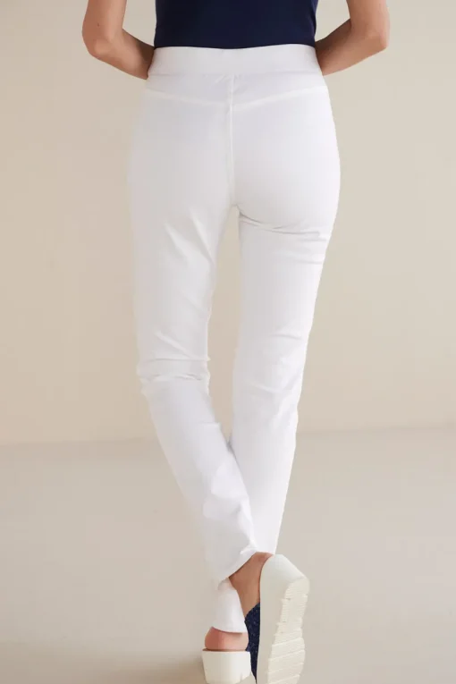 Ultimate Denim Pull-On Bootcut Jeans