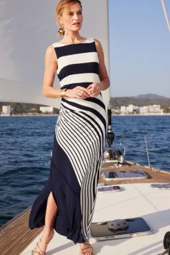 Vela Infinity Dress